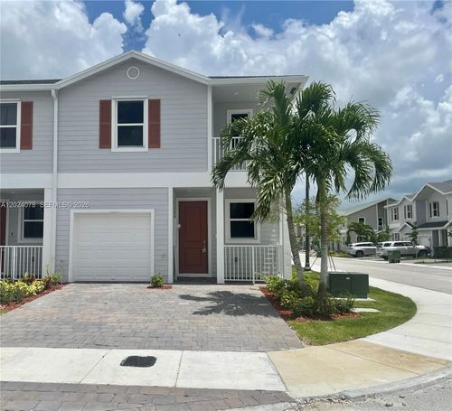 0-906 Se 17th St, Homestead, FL, 33034-3552 | Card Image