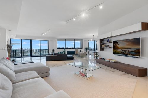 apt-1703-18555 Collins Ave, Sunny Isles Beach, FL, 33160-2702 | Card Image