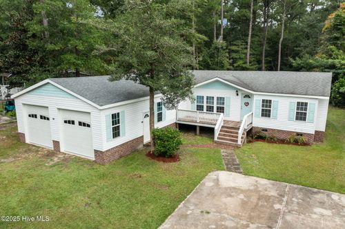 135 Bogue Forest Dr, Newport, NC, 28570-9051 | Card Image