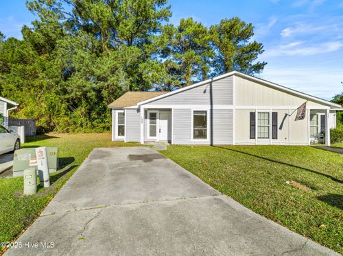 125 Village Cir, Jacksonville, NC, 28546-7787 | Card Image