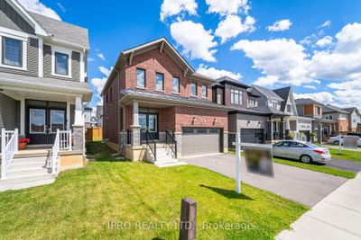 14 Whithorn Cres, House other with 4 bedrooms, 3 bathrooms and 4 parking in Caledonia ON | Image 3