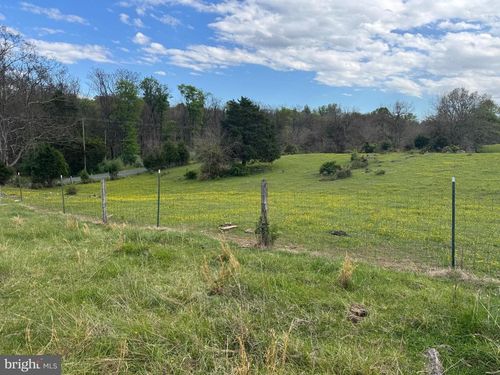 8.03 acres Whitings Neck Road, MARTINSBURG, WV, 25404 | Card Image