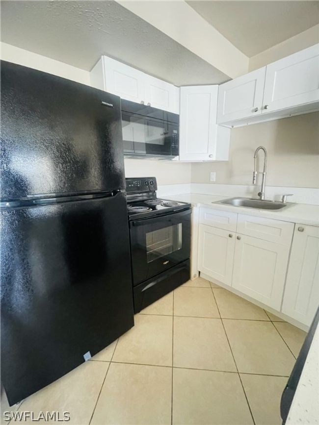 13403 Pine Needle Ln, Home with 2 bedrooms, 1 bathrooms and null parking in FORT MYERS FL | Image 9