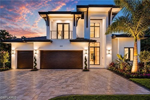 850 10th St N, NAPLES, FL, 34102-5418 | Card Image