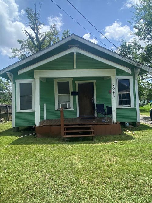 2045 Leight St, Beaumont, TX, 77703-3425 | Card Image