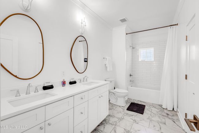 240EBeachBlvd-41 | Image 19