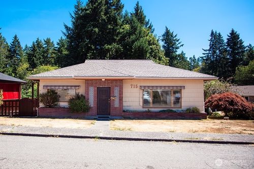 715 Harrison Ave, Port Orchard, WA, 98366-4209 | Card Image