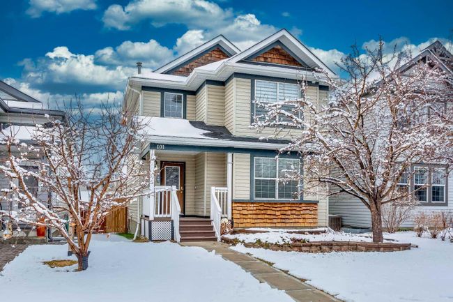 101 Covepark Close Ne, Home with 3 bedrooms, 2 bathrooms and 2 parking in Calgary AB | Image 2