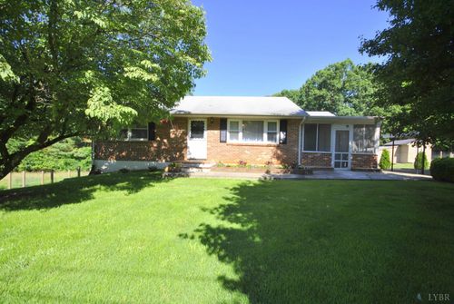 112 Half Moon Ln, Rustburg, VA, 24588-2680 | Card Image