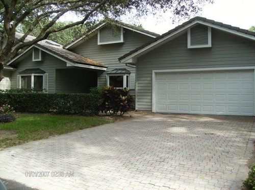 131 Peppertree Dr, Vero Beach, FL, 32963-5003 | Card Image