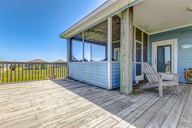 881 Buell, House other with 3 bedrooms, 2 bathrooms and null parking in Crystal Beach TX | Image 49