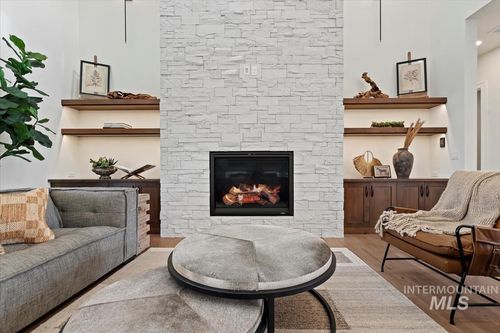 993 S Waning Ln, Eagle, ID, 83616 | Card Image