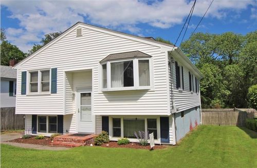 6 Sullivan St, Newport, RI, 02840-3810 | Card Image