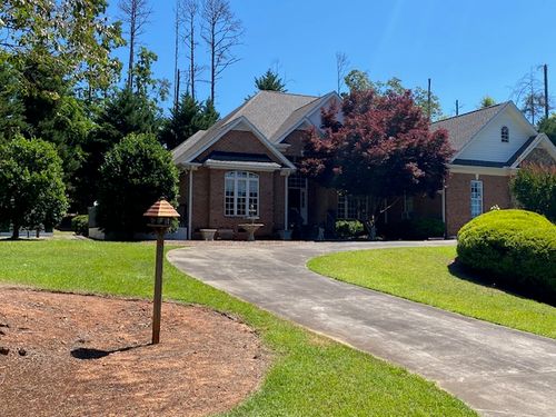 135 Sunset Bay Blvd, Seneca, SC, 29672-6949 | Card Image