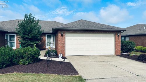 210 Crestwood Dr, Willard, OH, 44890-1649 | Card Image