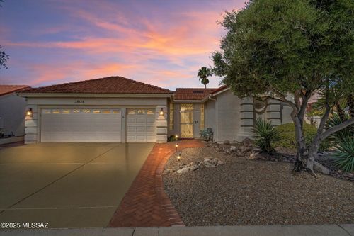 38128 S Silverwood Dr, Tucson, AZ, 85739-2009 | Card Image
