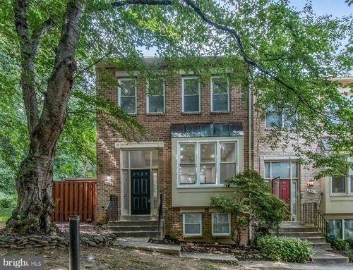 4984 Cloister Dr, ROCKVILLE, MD, 20852-3373 | Card Image