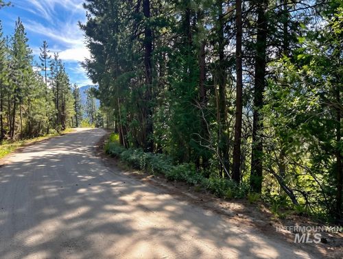 459 Collier View Rd, Cascade, ID, 83611-5031 | Card Image