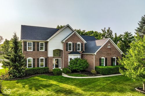 11365 Royal Cir, Carmel, IN, 46032-8699 | Card Image