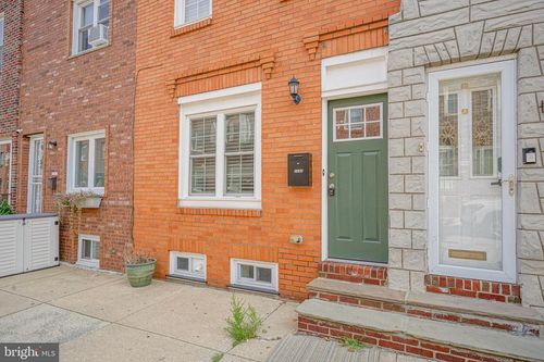 2545 S Warnock St, PHILADELPHIA, PA, 19148-4428 | Card Image
