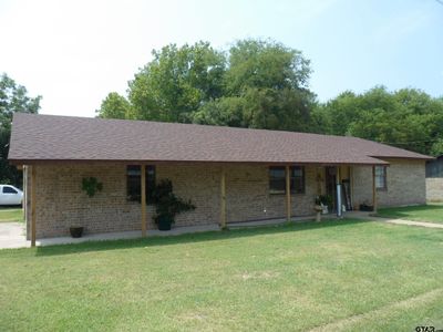 705 Porter Street, House other with 3 bedrooms, 3 bathrooms and null parking in Mineola TX | Image 1