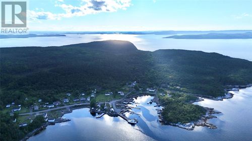 231 Main St, Little Burnt Bay, NL, A0G3B0 | Card Image