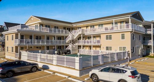 205-608 Ocean Ave, North Wildwood, NJ, 08260-5863 | Card Image