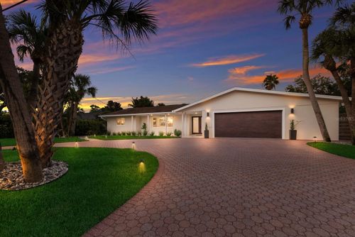 5581 Shadow Lawn Dr, SARASOTA, FL, 34242-1834 | Card Image