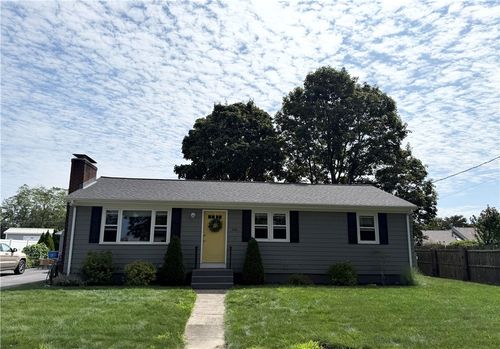 145 Ashley St, Cranston, RI, 02920-6430 | Card Image
