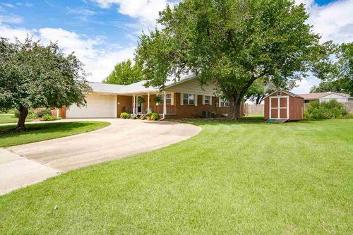 33 Highland Dr, Perry, OK, 73077-7025 | Card Image