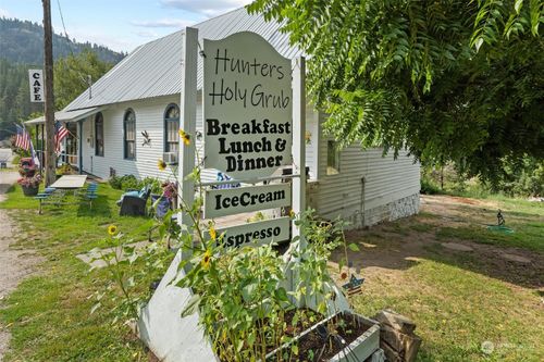 4952 Highway 25 S, Hunters, WA, 99137-9701 | Card Image