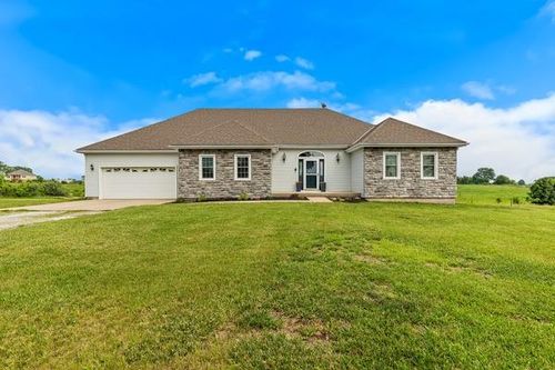 11111 Reinking Road, Kansas City, MO, 64156 | Card Image