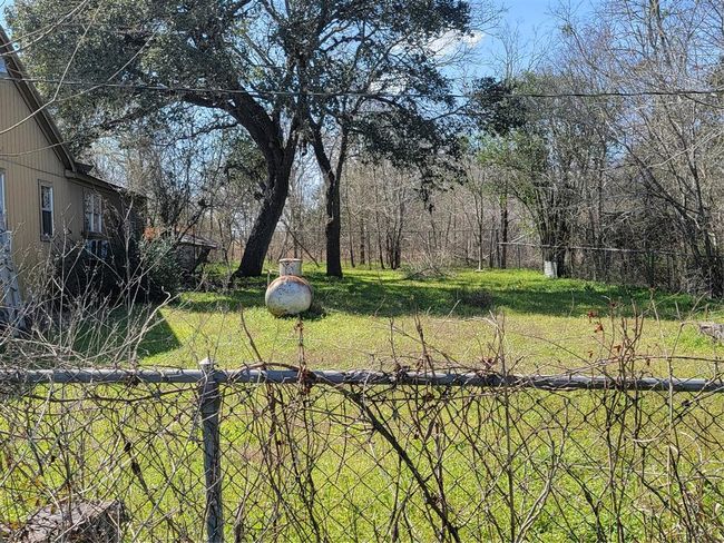 6431 Plum Ct, House other with 2 bedrooms, 1 bathrooms and null parking in West Point TX | Image 6