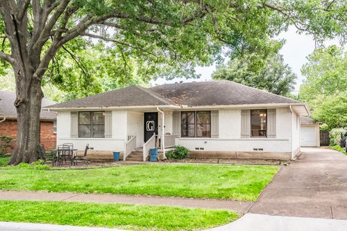 9203 Livenshire Dr, Dallas, TX, 75238-2822 | Card Image