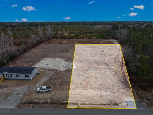 7300 Bellaire Dr, Nichols, SC, 29581-4154 | Card Image