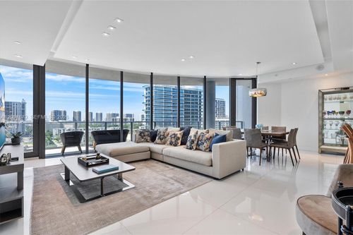 504-17475 Collins Ave, Sunny Isles Beach, FL, 33160-4199 | Card Image