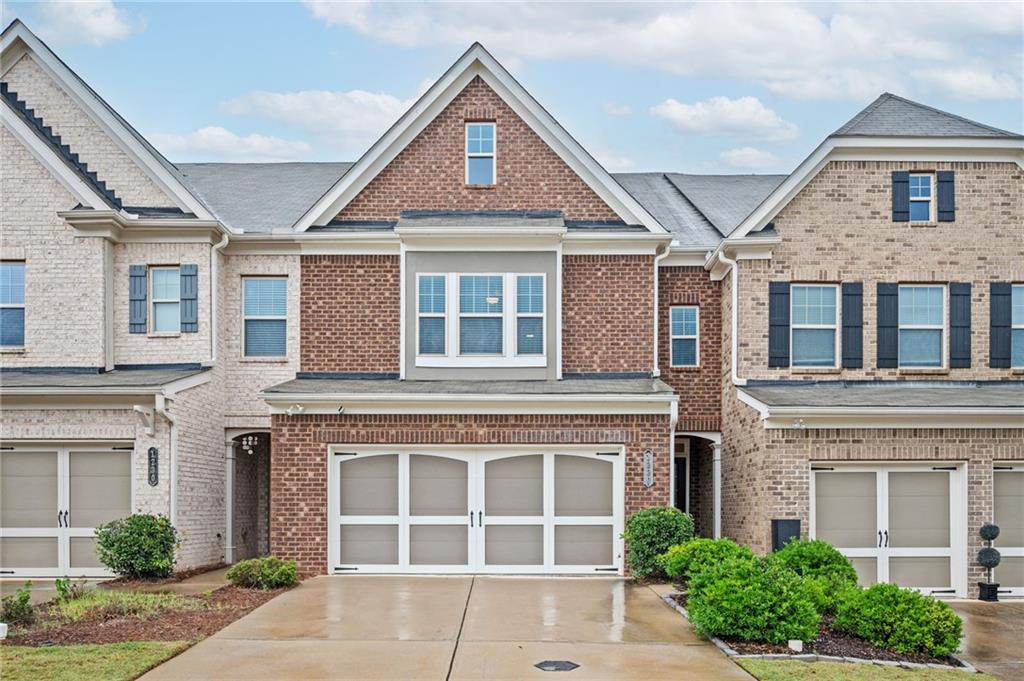 Hampton Oaks Dr, Alpharetta, GA 30004