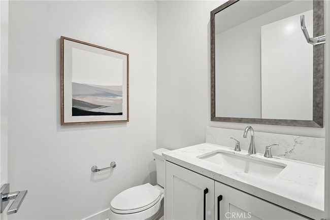 Bathroom 2 | Image 12