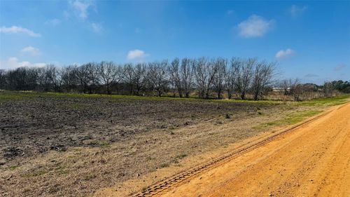 2 County Road 414, El Campo, TX, 77437 | Card Image