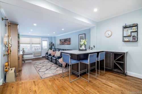 apt-5t-522 Shore Rd, Long Beach, NY, 11561-4553 | Card Image