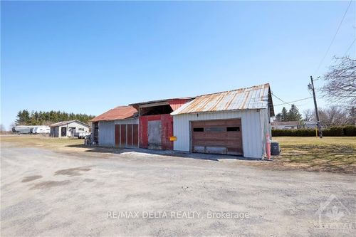 612 Russell Rd, Hammond, ON, K0A2A0 | Card Image
