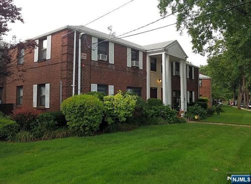 65 Arcadia Rd, Hackensack, NJ, 07601-7290 | Card Image