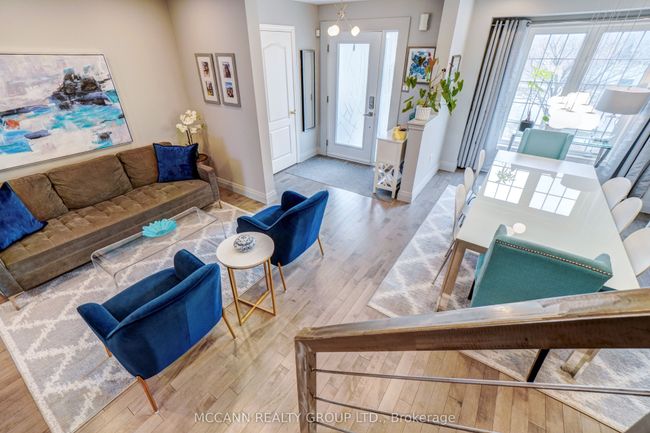 142 Carnwith Dr E, House attached with 3 bedrooms, 3 bathrooms and 2 parking in Whitby ON | Image 8