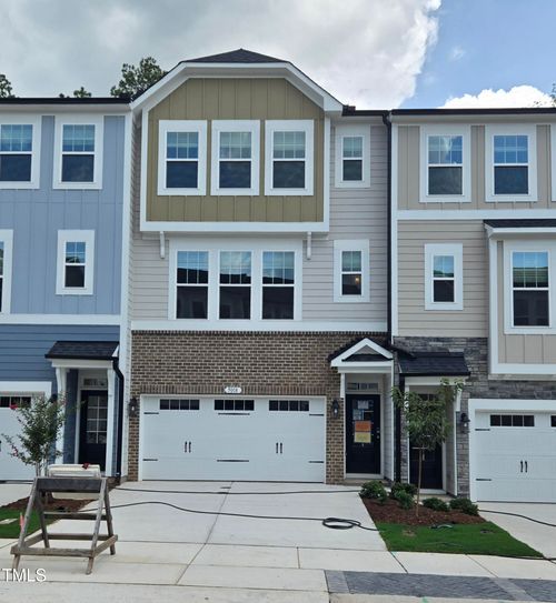 20-5018 Jowetts Walk Dr, Cary, NC, 27519-5598 | Card Image