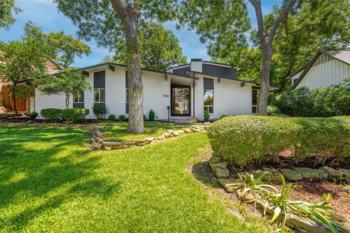 9740 Edgepine Dr, Dallas, TX, 75238-2604 | Card Image
