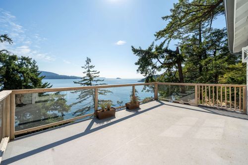 1485 Webb Road, Bowen Island, BC, V0N1G1 | Card Image