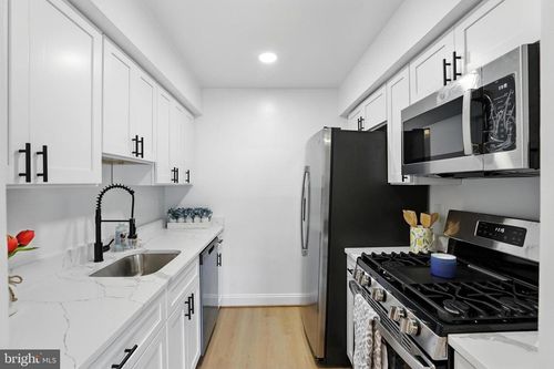 2c-114 Mountain Rd, GLEN BURNIE, MD, 21060 | Card Image