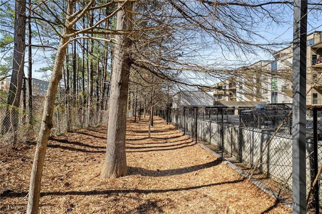 UNIT-110 - 3400 Malone Dr, Condo with 2 bedrooms, 2 bathrooms and 2 parking in Chamblee GA | Image 34