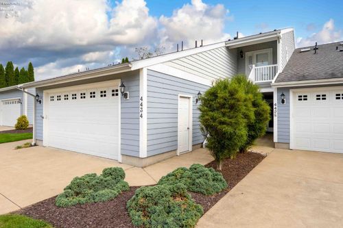 4434 E Harbors Edge Dr, Port Clinton, OH, 43452-8977 | Card Image