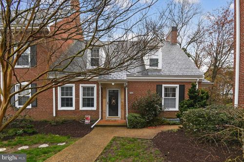 4508 36th St S, ARLINGTON, VA, 22206-1820 | Card Image